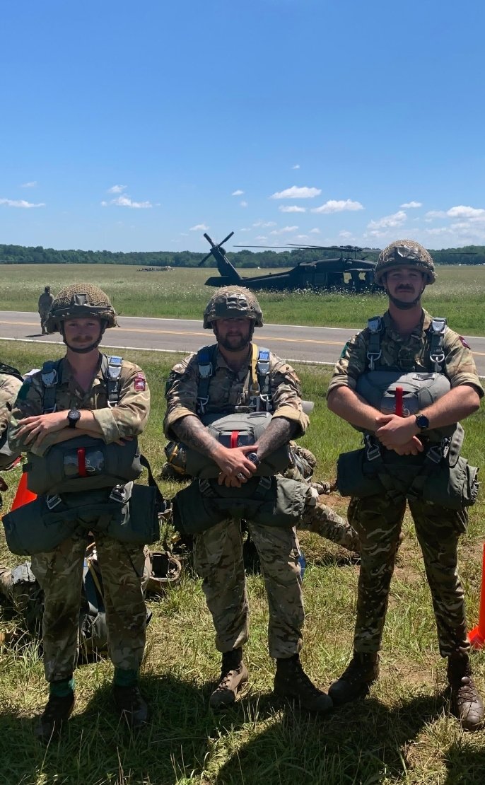 TheParachuteRegiment tweet media