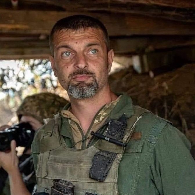 MrGbengaaa's tweet photo. Ukrainian soldiers before and after Russian captivity:

1. Mykhailo Dianov https://t.co/VyDz8eoPpG