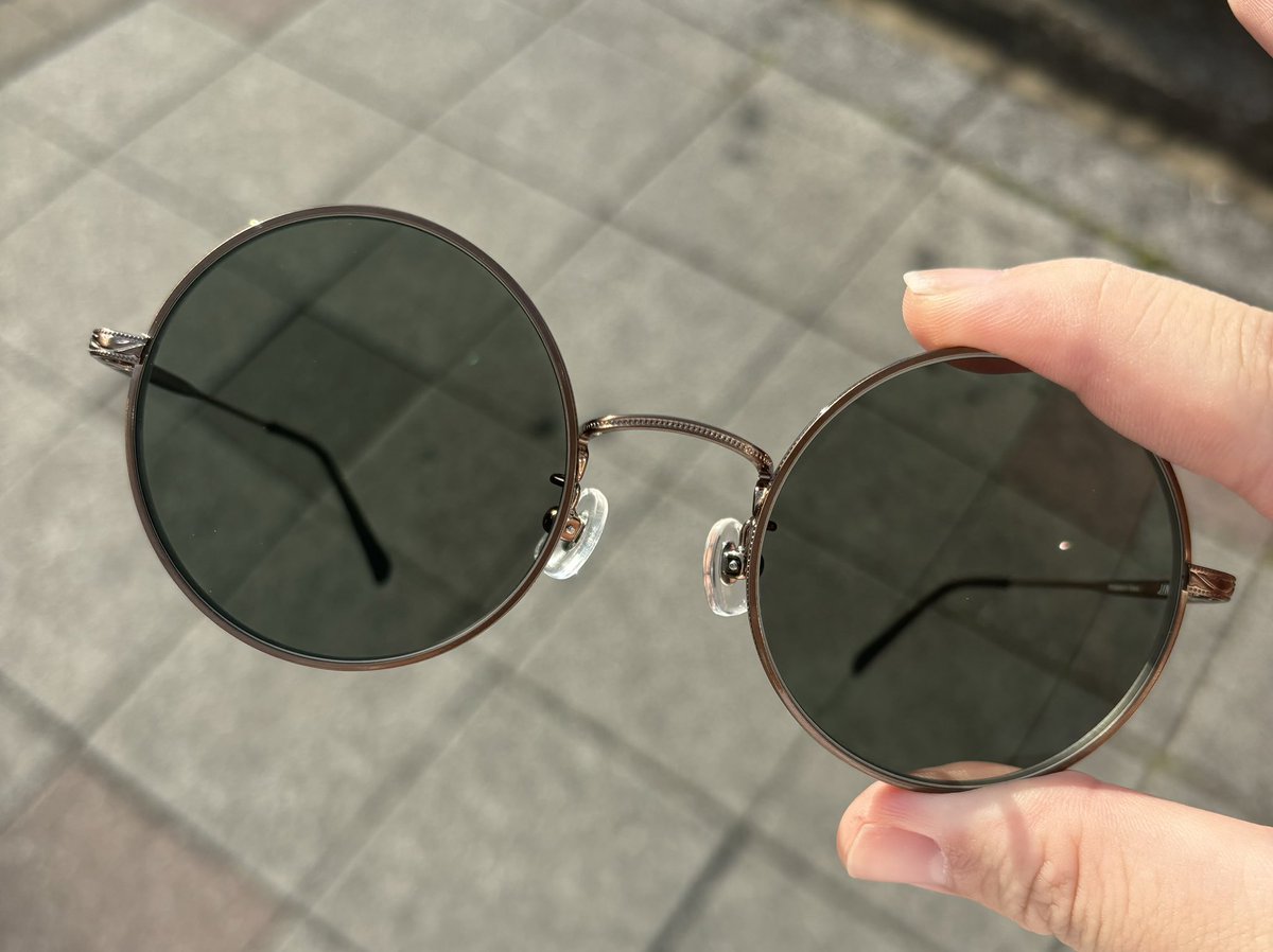 JINSの可視光調光レンズえぐいまじで 全夏フェス民買った方がいい 