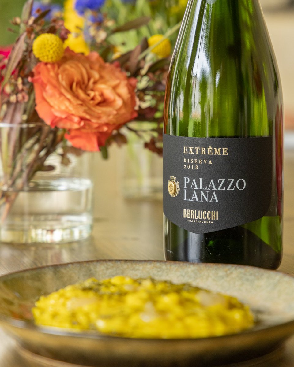 BerlucchiWine's tweet photo. Una riserva per le grandi occasioni che si abbina piacevolmente a piatti ricchi di struttura e sapore: Palazzo Lana Franciacorta EXTRÊME 2013. https://t.co/ZtUjW28zZo