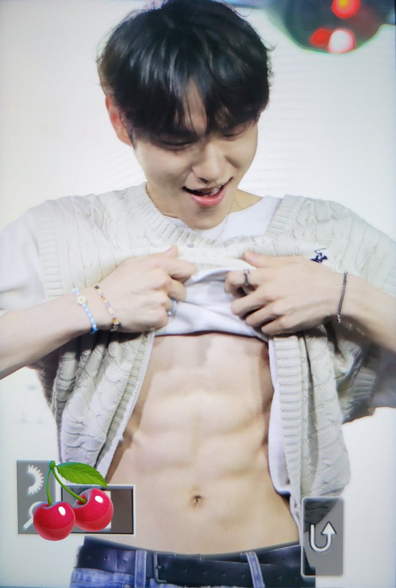 r4bbbbbbb1t's tweet photo. [Pre] 240608 낮,
홍성준 단독 팬미팅 <약속>

...( ͡° ͜ʖ ͡°)( ͡° ͜ʖ ͡°)

#BDC #비디씨 #홍성준 #약속 https://t.co/19ptbsjIsR
