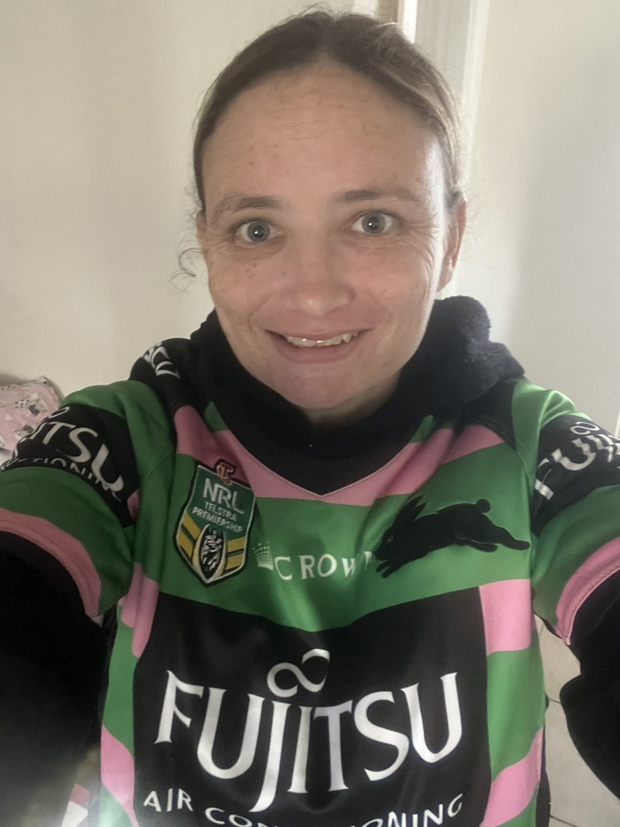 lisacallaghan83's tweet photo. Good to finally wear this whilst in the winners circle #gorabbitohs #backtoback @SSFCRABBITOHS https://t.co/CwHPWOYDxv