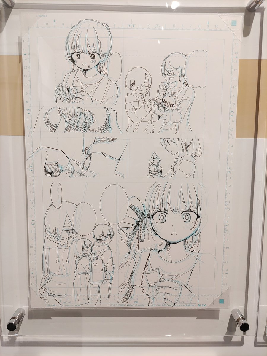 今回はまじまじと見てきたけど、シャーペンなりで下描きすれば絶対痕が残ると思うんだけど、生原稿どう見ても下描きした痕跡が見当たらないし所々ラフすら無いソラで描いてる箇所あってのりお先生の技術と勢いに1人で唸ってた 