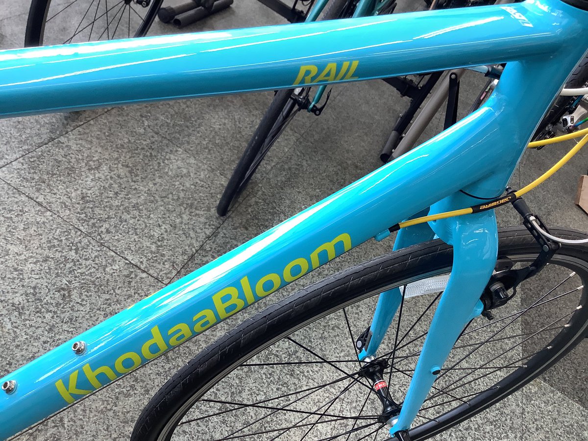 Sagamihara_3196's tweet image. コーダーブルーム🇯🇵:rail 700  〜2020〜

水色と黄色のコントラストが良い🙆🏾

低価格で綺麗な自転車です。

参考価格　¥67,000-
サイクリー価格　¥39,600-

#khodaabloom
#NOVATEC
#SHIMANO
#クロスバイク
#サイクリー
#相模原
#サイクリー相模原店