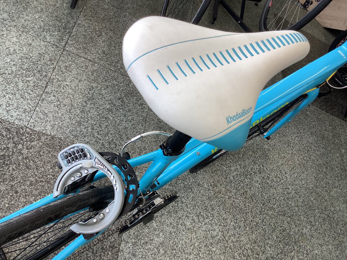 Sagamihara_3196's tweet image. コーダーブルーム🇯🇵:rail 700  〜2020〜

水色と黄色のコントラストが良い🙆🏾

低価格で綺麗な自転車です。

参考価格　¥67,000-
サイクリー価格　¥39,600-

#khodaabloom
#NOVATEC
#SHIMANO
#クロスバイク
#サイクリー
#相模原
#サイクリー相模原店