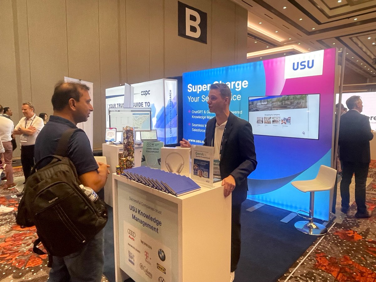 USUSolutions's tweet image. #CCWVegas was the place to be! 🙌 
Not only did we have great conversations, we were also honored with being the runner-up for the “Disruptive Technology of the Year” category at the CCW Excellence Awards! ✨

#USUSolutions #KnowledgeManagement #CustomerContactWeek