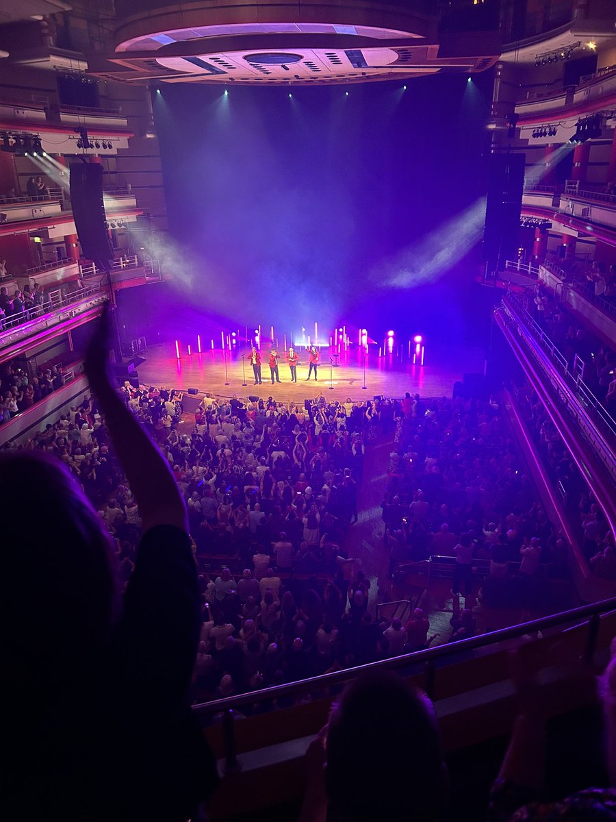 m3t2rk's tweet image. Thank you so much!! 🥰😭
#Collabro