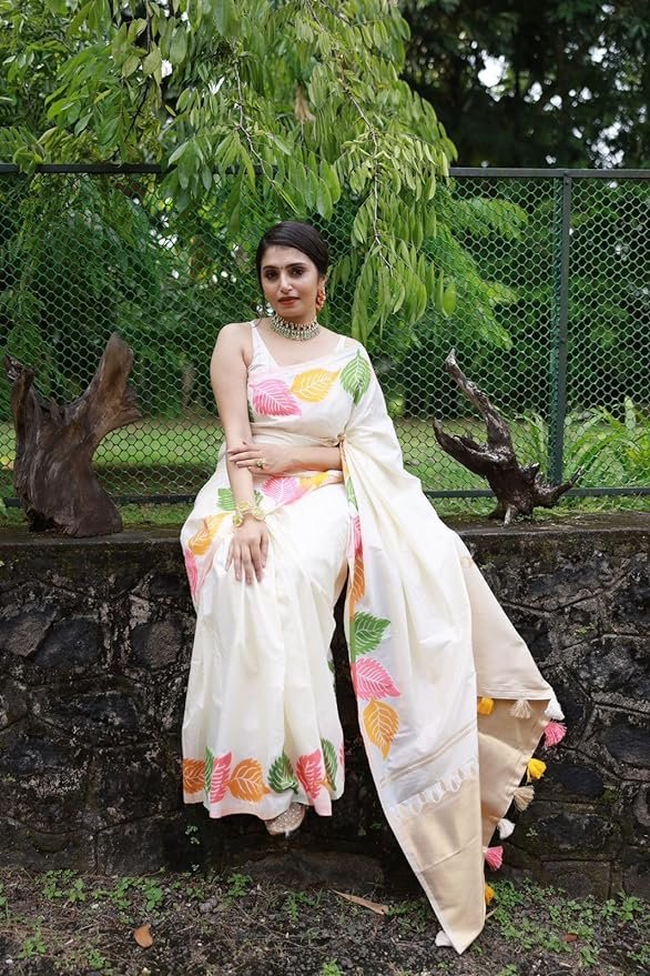 Sakina244's tweet photo. https://t.co/8bIeolwZDQ
Women’s Multicolour Leaf Woven Design Soft Silk White Saree With unstitched Running Blouse. Designerplanet 
#Designerplanet #leafsaree #tricolorsaree #leafprint #leafdesignsaree https://t.co/Pdc5e5FuOd