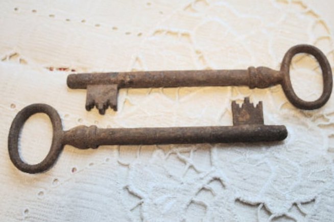 VintageSoviet's tweet photo. Rusty #metal #Keys #Set of 2 #rustic #decor #oldkeys #SkeletonKeys #vintage #steampunk #craftsupplies #HomeDecor #wedding #supplies
https://t.co/KCZWilnQWg https://t.co/RtgEM3gQoh