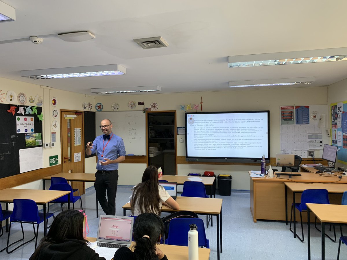 Our fabulous Patrick O’Shaughnessy (<a href="/historychappy/">Patrick O’Shaughnessy FRSA</a>) giving some exam feedback on Russia to Year 12 students.