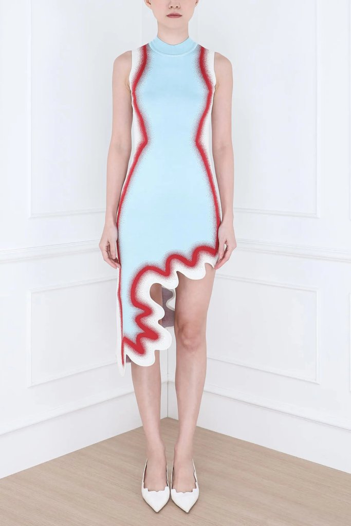 Prestige_Mag's tweet image. 5 must-have essentials for effortless summer style ft. #PH5 Summer Blue Brooklyn Wavy Asymmetric Dress

See more trends:
prestigeonline.com/id/style/fashi…

Shop here:
masarishop.com/summer-blue-br…

@MASARI_IND