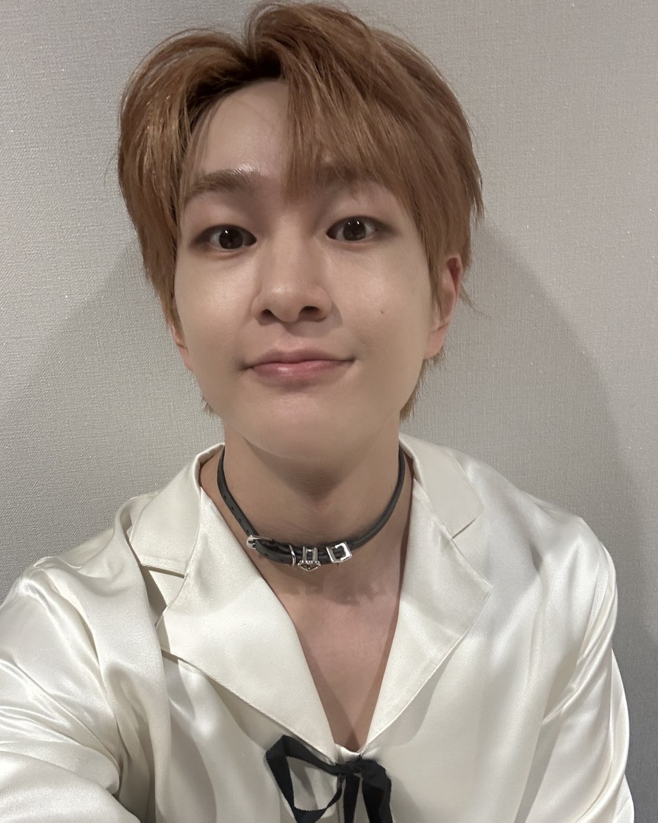 ONEW_GRIFFIN's tweet photo. 最近とてもとても幸せ✨
横浜ラスト公演まで一緒にいてくれるよね?!
また、すぐ会いましょう！

#온유 #ONEW #GUESS #ONEW_GUESS https://t.co/GRzRh8HzZR