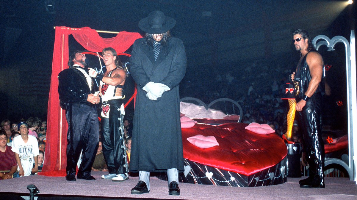 WWFWrestling1's tweet photo. On this day in 1994: The "Underfaker" was revealed by Ted DiBiase at The Heartbreak Hotel on WWF Superstars! #WWF #WWE #Wrestling #TedDiBiase #Undertaker #BrianLee #Chainz https://t.co/FS4yGfK8Lq