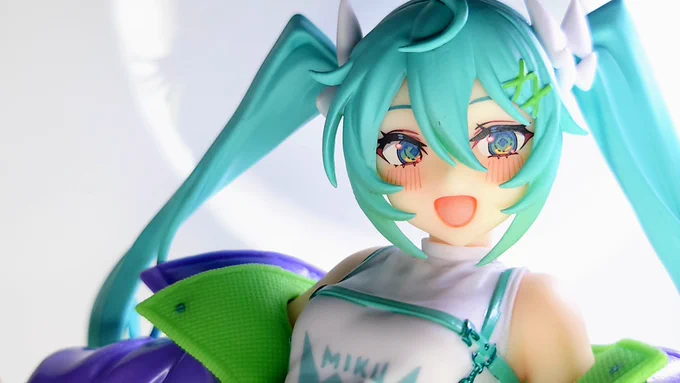 個人的には台座が派手じゃないプライズは取り回しが良くて好み