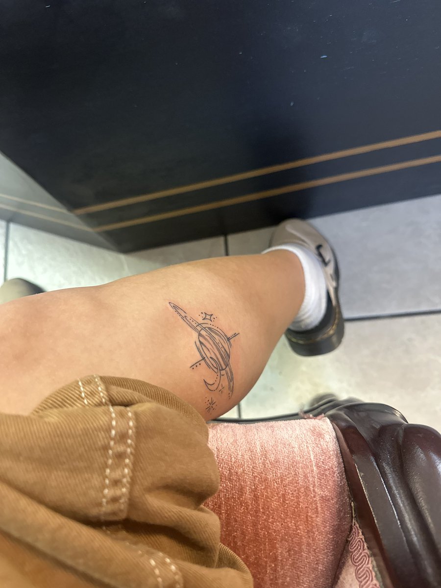 _highinfidelity's tweet photo. my taylor swift inspired tattoos :)
seven &amp; the archer https://t.co/okmJ0PbUeV