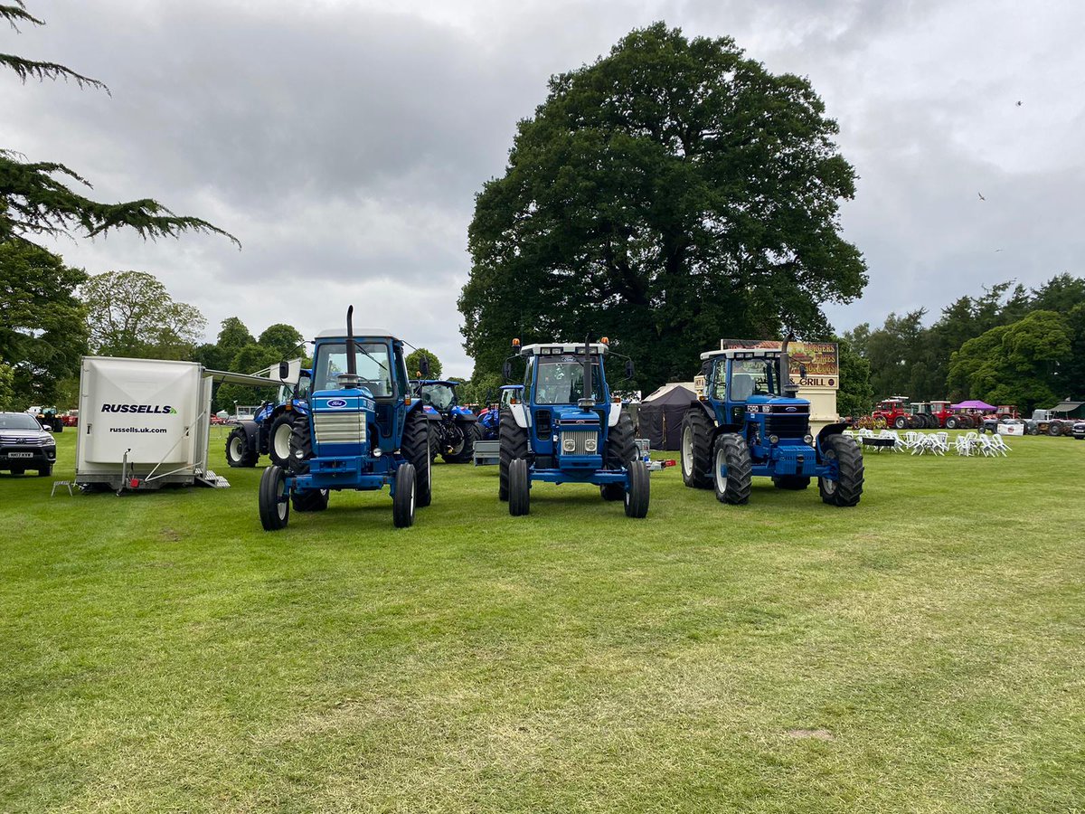 Russells_uk's tweet photo. Sam and Alex from our Boroughbridge depot are at Newby hall Tractor Fest this weekend. Come and see the lads for a drink and a biscuit.
#BoroughbridgeDepot #NewbyHall #TractorFest #AgriculturalShow #TractorEnthusiasts https://t.co/0F9HV1YSNF