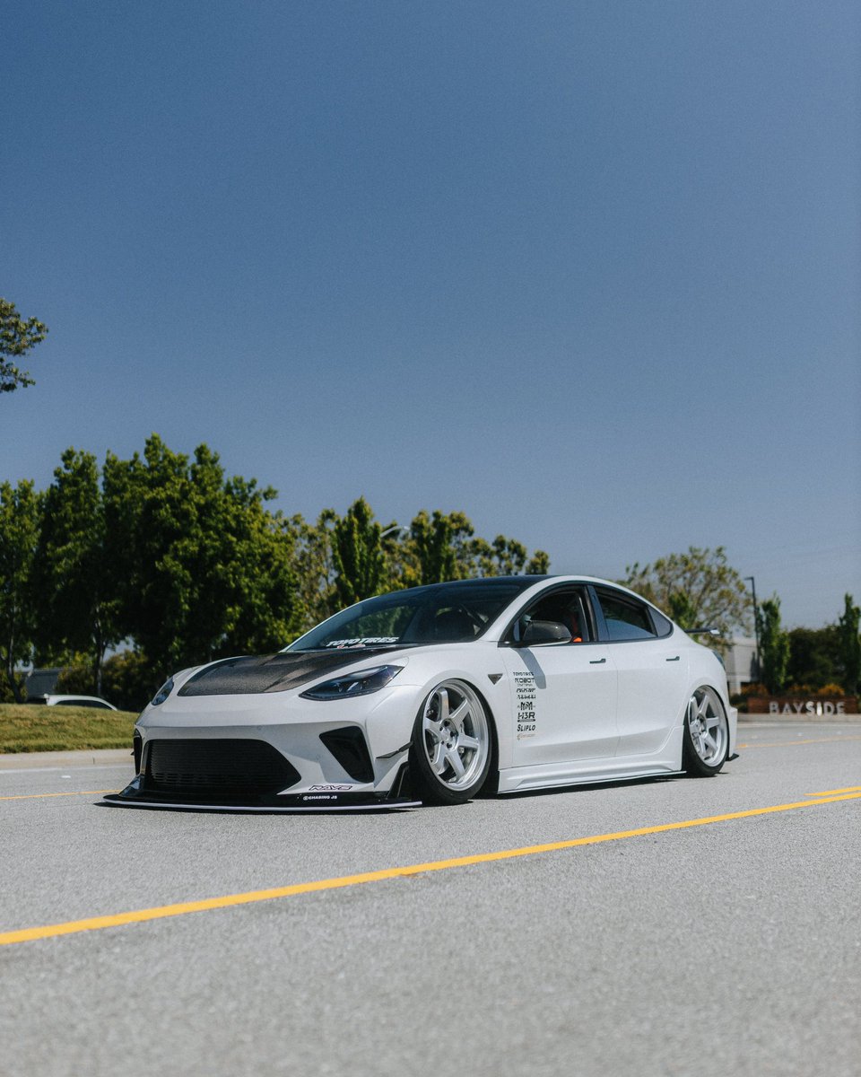 Jomarxvisuals's tweet image. H A C K E R 3