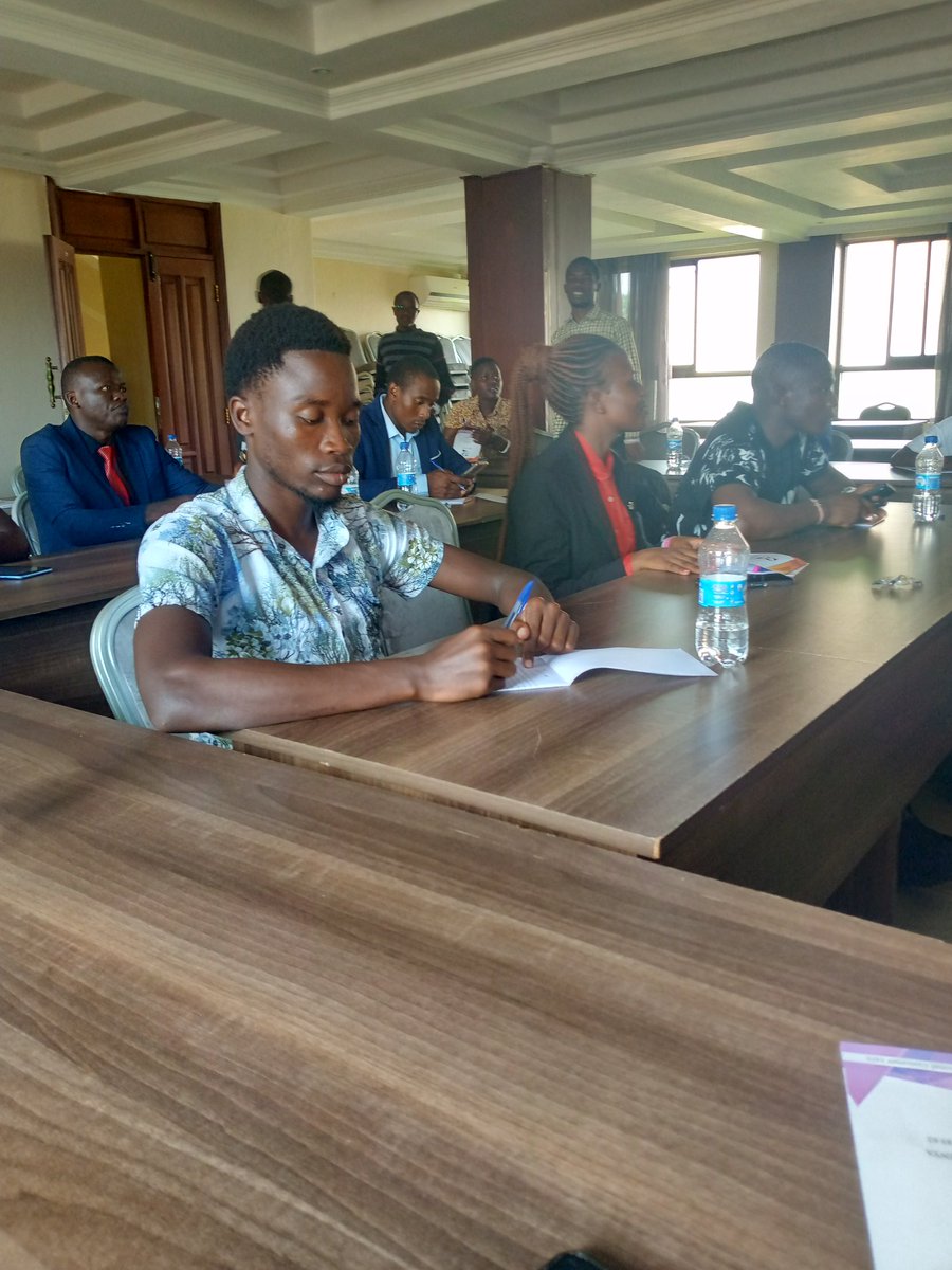 Danielle_ke254's tweet photo. Today have been honored to attend youth event organized by @siasaplace and @UcspakOfficial in Rockwell Hotel in Milimani Kisumu. We have had opportunity to discuss
1. What is working well for the students.
2. Challenges
@NLinKenya
#StudentsSpeak
#ComradePower https://t.co/obKIANDrUS