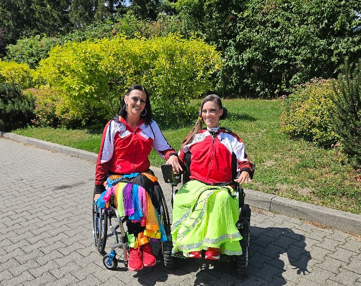 Ready for today: both ladies dance in the single women categories👍🧑‍🦼🧑‍🦽🇦🇹🤩good luck 👏👏
#paradancesport #paradancesportaustria #LandSalzburg#sportunionsalzburg #wheelchairdancerssalzburg #SalzburgerBehindertensportverband #khfriesach #ÖsterreichischerBehindertensportverband