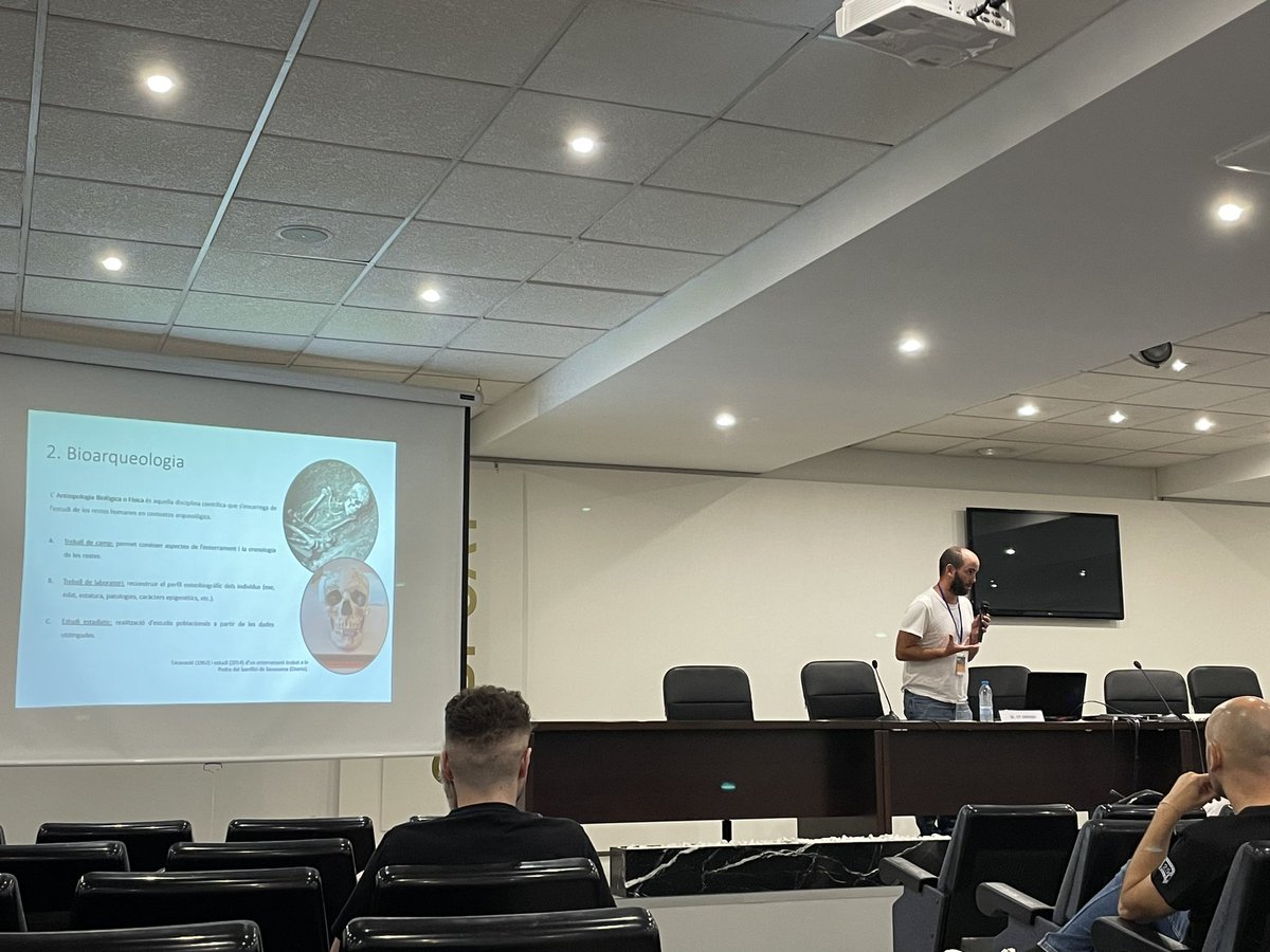 Answer Detectives tweet media