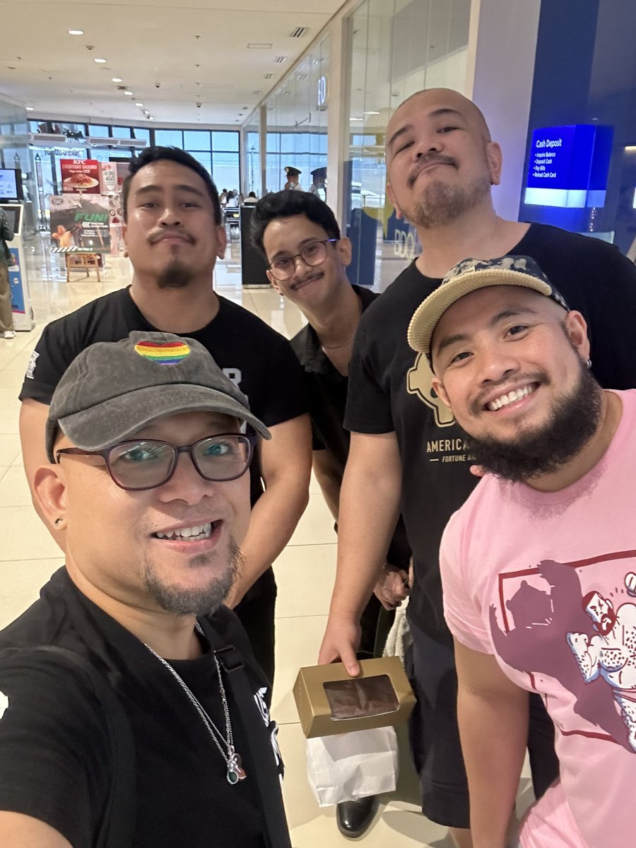 CJEdmunds1's tweet photo. Great seeing fellow Creatives and Friends here at @KomiketPH! 

@henchmandraws 
@janjancomics 
@tsambolero 
@MarcoMaybe 
@grinbane
@jaaaaaysquared 

#KomiketPH
#KomiketPride 
#Pride #PrideMonth
#Pride2024
#PrideMonth2024
#Bear #Bears
#BearLove 
#Cub #Cubs 
#CubLove https://t.co/h7TychQRLv