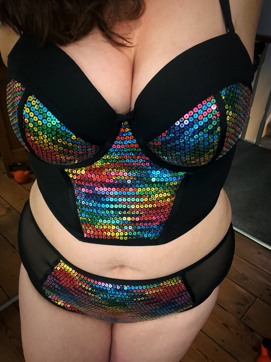 Happy Pride Month everyone!! First event of the season today 🥳💜💙💛💚🧡❤️ #pride2024