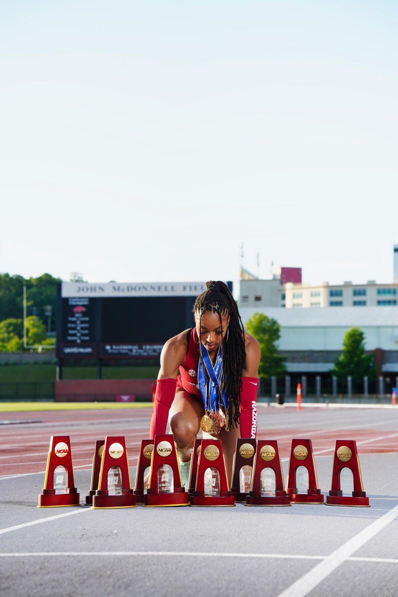 @melanatural tweet media