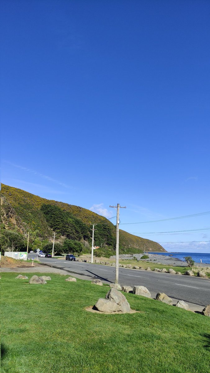 zakariyaaf's tweet photo. Pencarrow Beach
Dari Pantai Siung ke tenggara dikit. Naik Trans Jogja dr Kota Jogja cuma bayar 2 NZD.
#Wellington
#Pencarrow https://t.co/XWxCQs6wyW