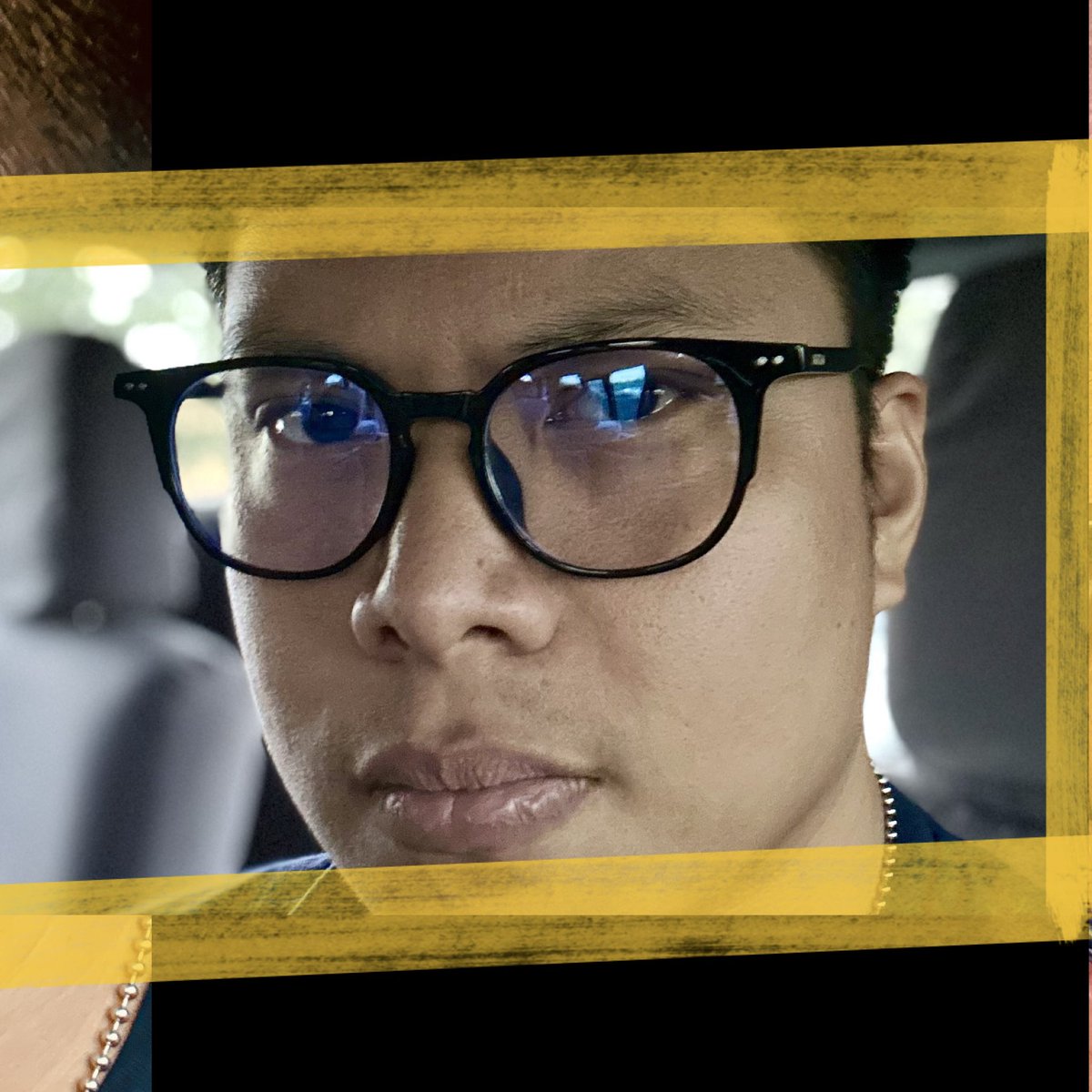 brenan_e's tweet image. Stylish. Sleek. Fashionable. Affordable Eyewear by @PeculiarEyewear. #peculiareyewear #brenaanespartinez #agatom