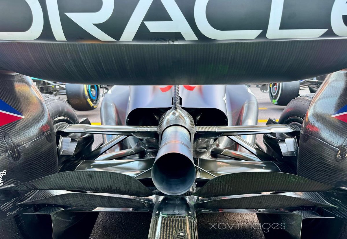 Hi guys, #aeroporn from <a href="/redbullracing/">Oracle Red Bull Racing</a> 😜😜
.
#xaviimages 📸🏎️ #F1photographer
.
grainingf1.com #MonacoGP #F1
.
#F1Tech #GrainingF1Tech #aero
.
To <a href="/MarkLaneF1/">Mark Lane</a> 😜😜
.