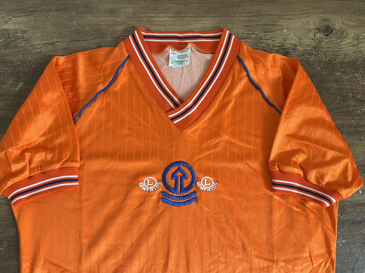 thejerseydudek's tweet photo. FOR SALE
I have an ultra rare ORIGINAL #Blackpool home shirt from 1986/1987 up for grabs.
Made by #Lowfields menโs Large and up for sale via eBay auction, ending Sunday evening.
Any interest link is below!
https://t.co/PPcnLRgEVZ
#UTMP #BlackpoolFC https://t.co/TjMnPHug0r