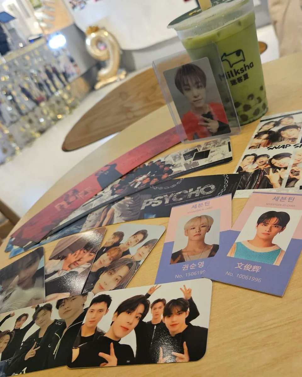 justasmallbread's tweet photo. Seventeen - Hoshi &amp; Jun Birthday and Seventeen 9th Anniversary Cupsleeve Event - Milksha, Albert Street 

Photos taken by Justasmallloaf 🩷

#Seventeen #Hoshi #Jun #SeventeenHoshi #SeventeenJun #HoshiBirthday #JunBirthday #Kpop #kpopfan #kpopcupsleeve #carat #Hoshiday #Junday https://t.co/NhwQACzWy9