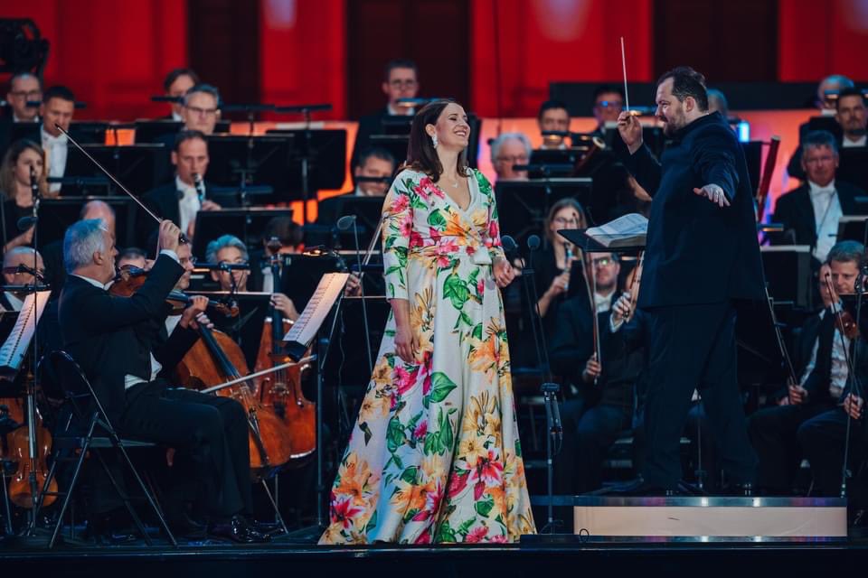 Vielen Dank <a href="/Vienna_Phil/">Vienna Philharmonic</a> for an amazing concert in Vienna last night with Norwegian star <a href="/LiseDavidsen/">LiseDavidsen</a> 🇳🇴. A stunning performance! 🤩 Thank you for inviting <a href="/MFA_Austria/">MFA Austria</a> 🇦🇹!  <a href="/hennig_m/">Maximilian Hennig</a> <a href="/KornfeindE/">Elisabeth Kornfeind</a> <a href="/DKambVIENNA/">Christian Grønbech-Jensen 🇩🇰</a> <a href="/NorwayinVienna/">NorwayinVienna</a> <a href="/FinEmbVienna/">FinnishEmbassyVienna</a> <a href="/NorwayMFA/">Norway MFA</a> <a href="/helgahauks/">Helga Hauksdóttir</a> <a href="/MarekEstok_SK/">Marek Eštok</a>
