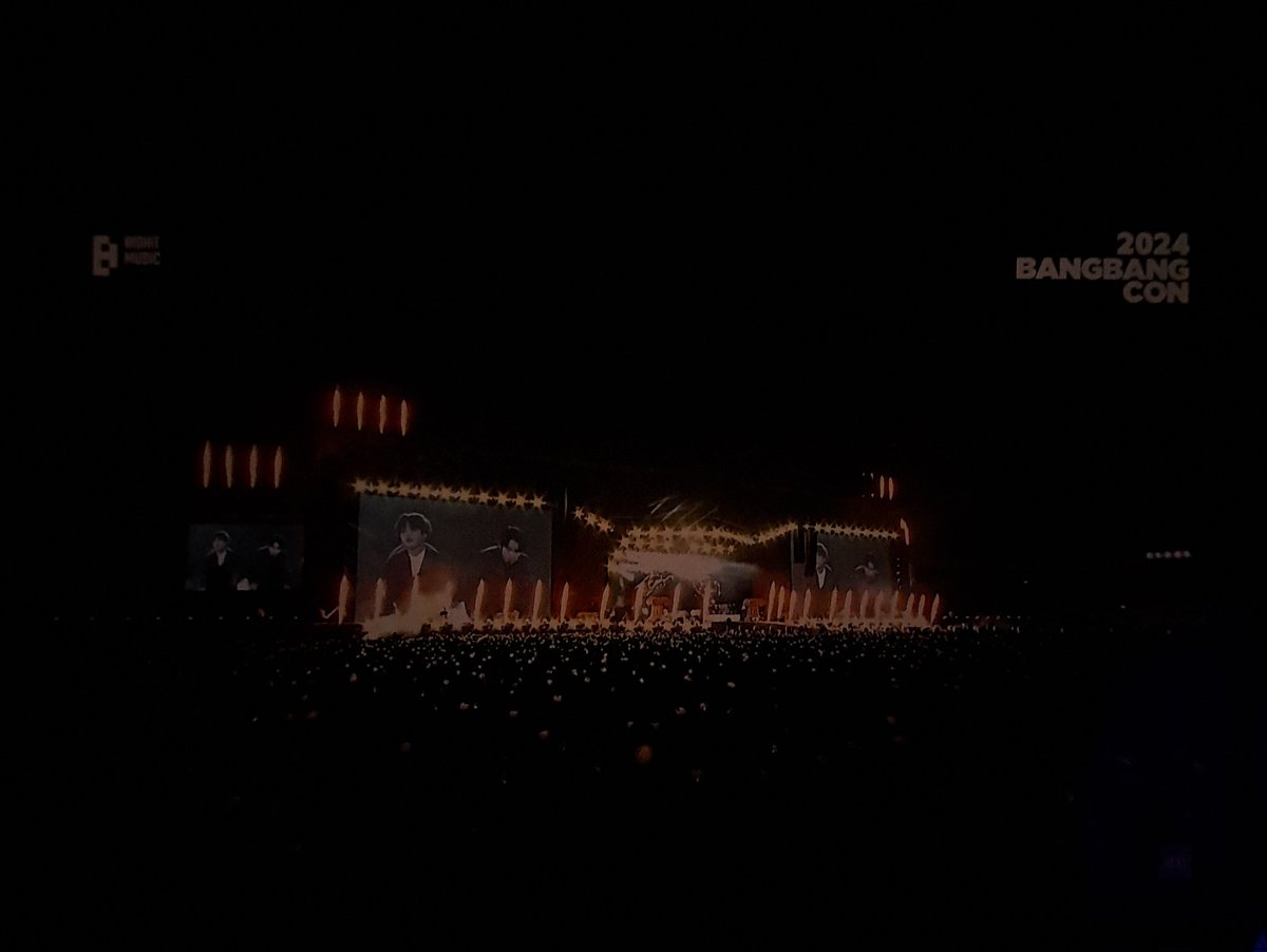 thetannieverse's tweet photo. DAMMIT THIS CONCERT STARTED WITH A BOOM
#BTSConcertInYourRoom
#BangBangCon2024
#TheRedBullet
#BTS11thAnniversary
#2024BTSFESTA https://t.co/Ly4qlwsaHQ