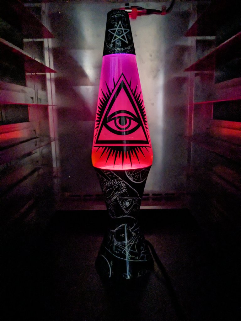 Yakikomi1's tweet image. 生き別れの兄弟が届きました
#LavaLamp