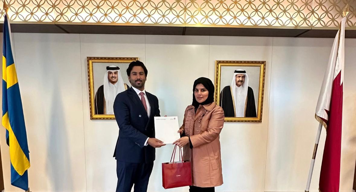 N_AlShaibi's tweet photo. نودع الدبلوماسي راشد شريدة الكعبي بمناسبة انتهاء فترة عمله في @QatarEmbassySE حيث ترك بصمة مميزة بتفانيه وعمله الدؤوب في تعزيز علاقات دولة قطر الثنائية مع مملكة السويد ومملكة النرويج. نتمنى له كل التوفيق والنجاح في مهامه المستقبلية، ونعرب عن خالص شكرنا وتقديرنا لإسهاماته القيمة. https://t.co/nQzpHGGcRP