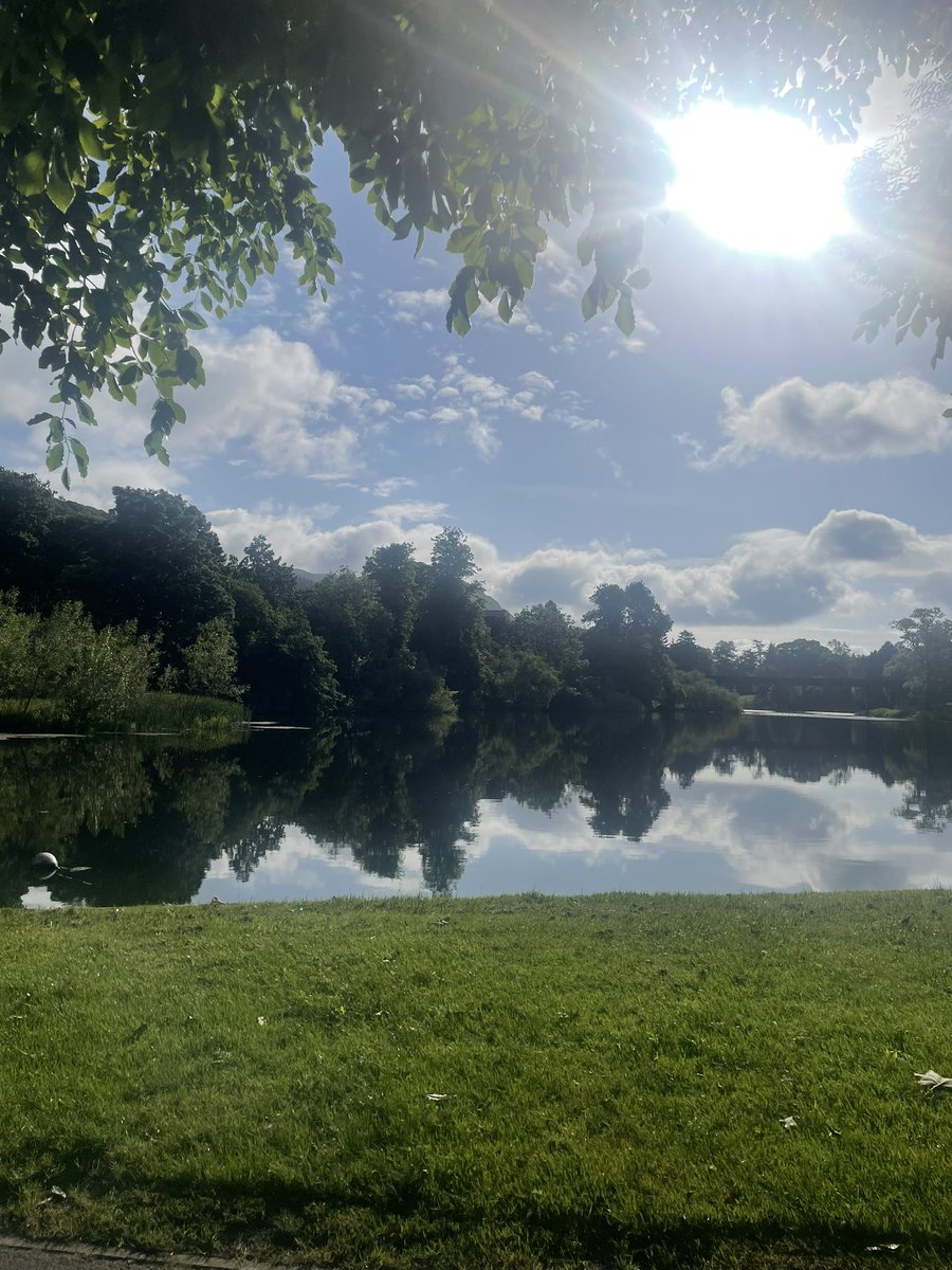 Fantastic 2 days at my first #dhpconf in Stirling. Enjoyed discussing our CRIB project and hearing about the exciting research by everyone else in the <a href="/divhealthpsych/">BPS DHP</a> 

Personal highlights were making new connections with such a wonderful bunch and dancing at the Ceilidh 🏴󠁧󠁢󠁳󠁣󠁴󠁿