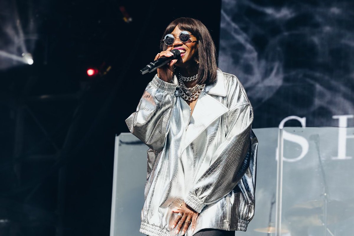 Massive Management tweet media