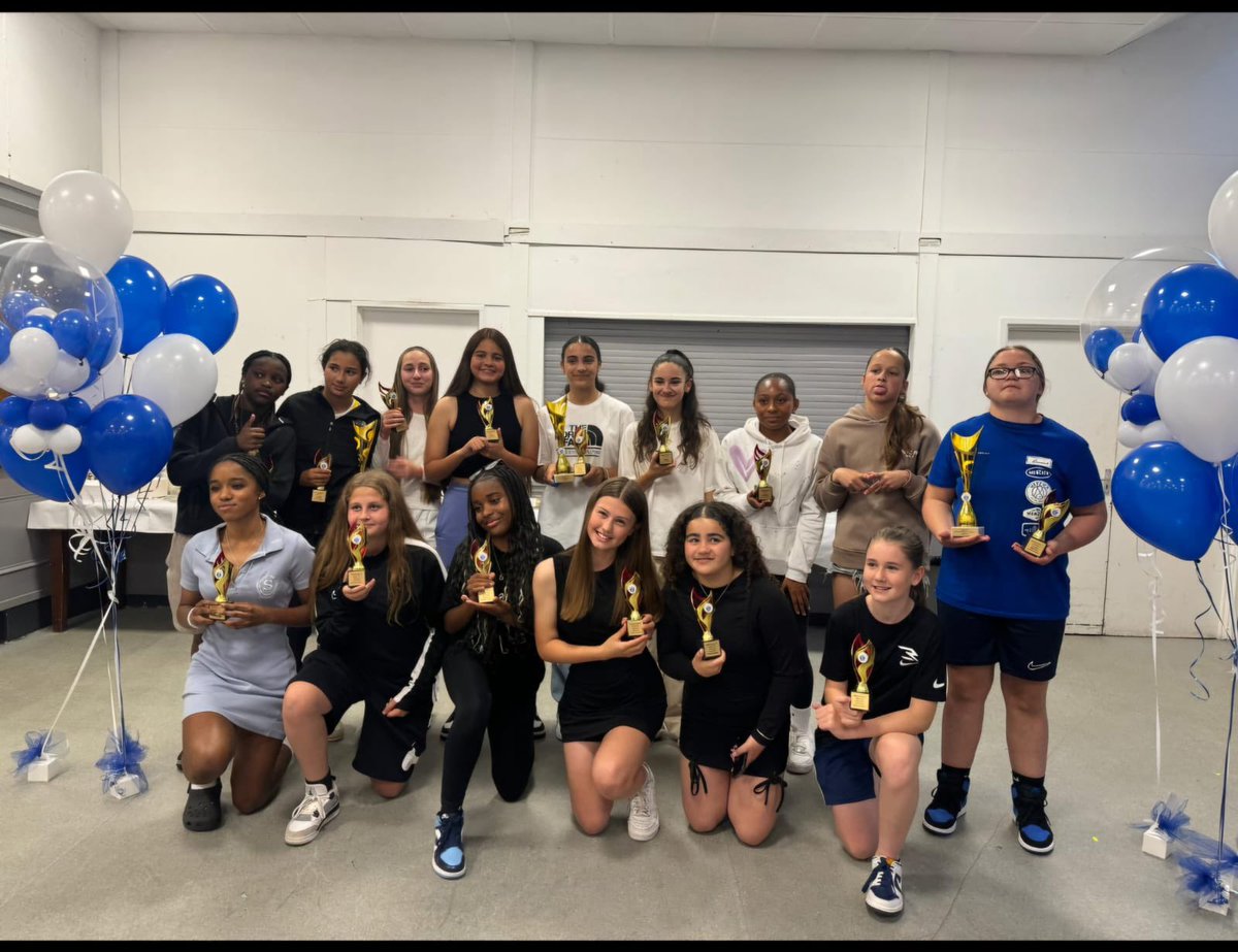 Barking Girls FC tweet media