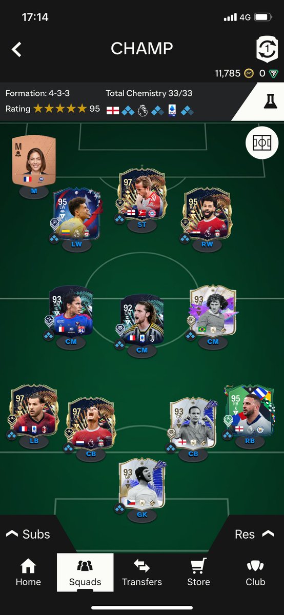 aazadmuhammad_'s tweet photo. @Fut_Ash_Fttam All I need now is the TOTY Vieira or R9 and i’m set https://t.co/NbKGuiIHxw
