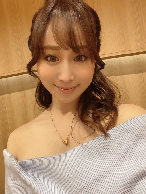 今日は辰巳ゆいちゃんの誕生日🎂 18時オープンしてるょ☺️  わたしは20時から出勤😆😁良ければ連絡してね🥰😍 https://t.co/kjkshSZRa6<a href="/tag/yumikazama"class="tags"><span>#yumikazama</span></a><a href="/tag/maki_tomoda"class="tags"><span>#maki_tomoda</span></a><a href="/tag/chisato_shoda"class="tags"><span>#chisato_shoda</span></a>