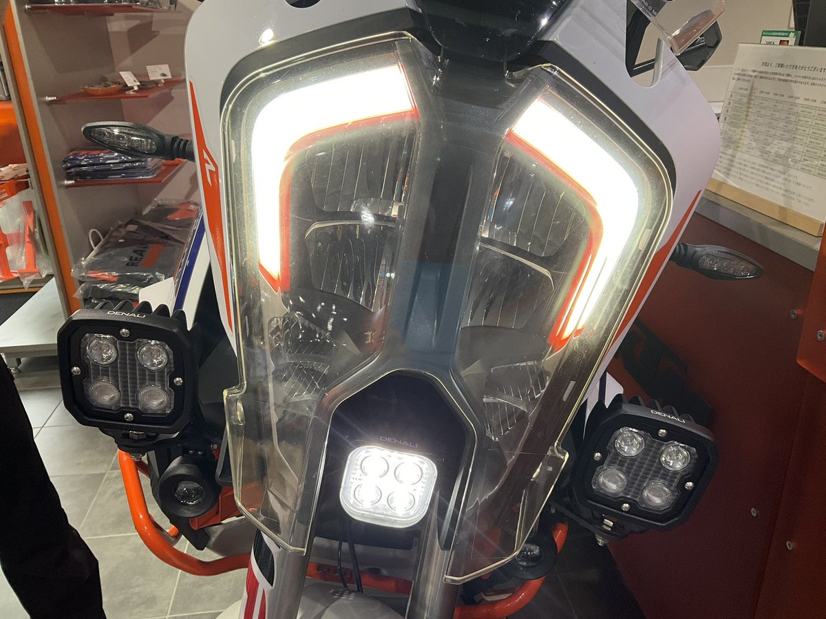 KTM819O4's tweet photo. #1290SuperAdventureR #DENALI #CANSMART https://t.co/Vhtu742siM
