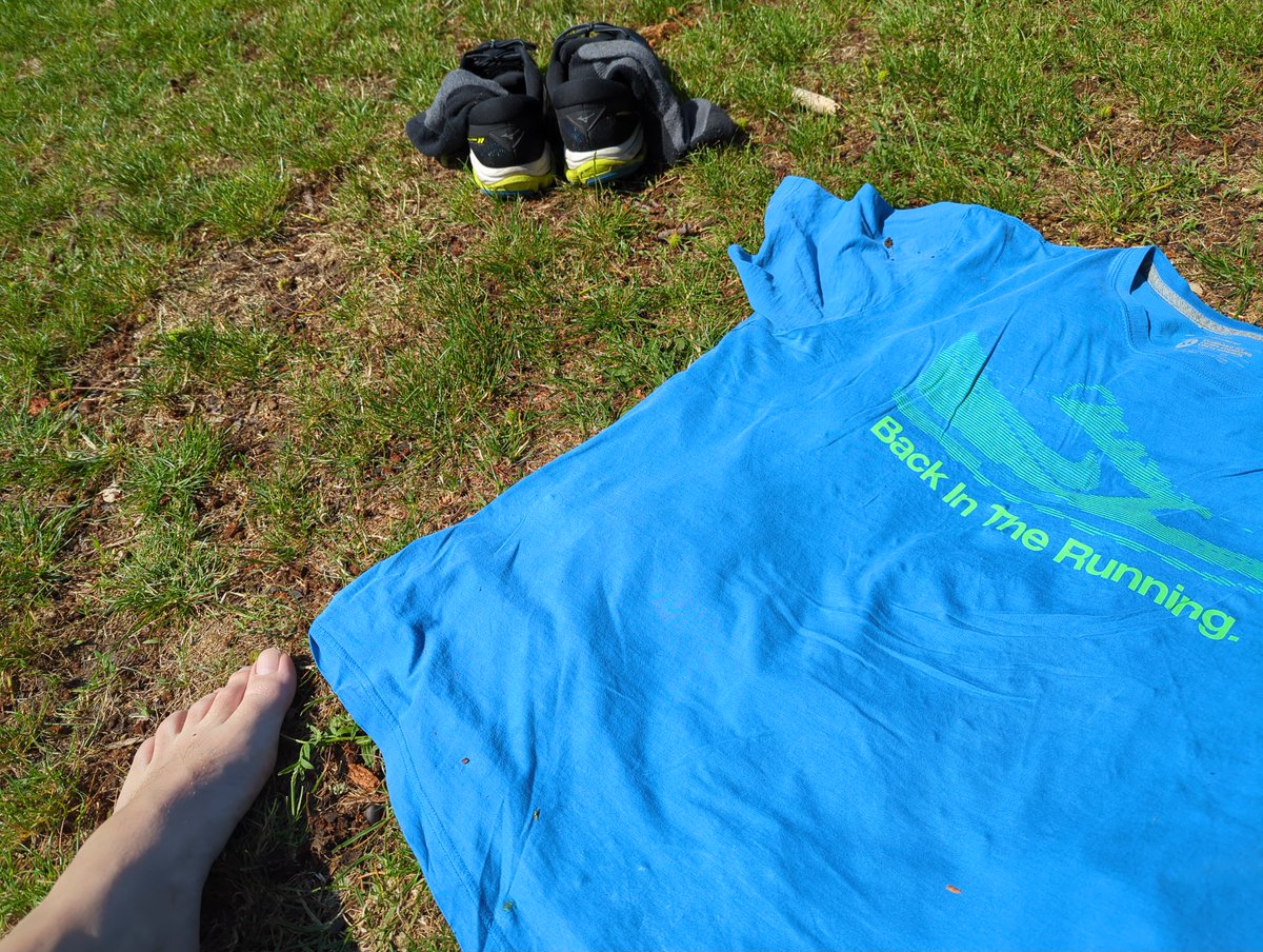_andreasgrimm's tweet photo. Don't forget ☝️
(despite what they tell you)
HUMANS NEED SUN ☀️
... and also grounding ⚡
Ideally near a (big) tree 🌳
#RunInTheSun https://t.co/2wWUON3LgJ