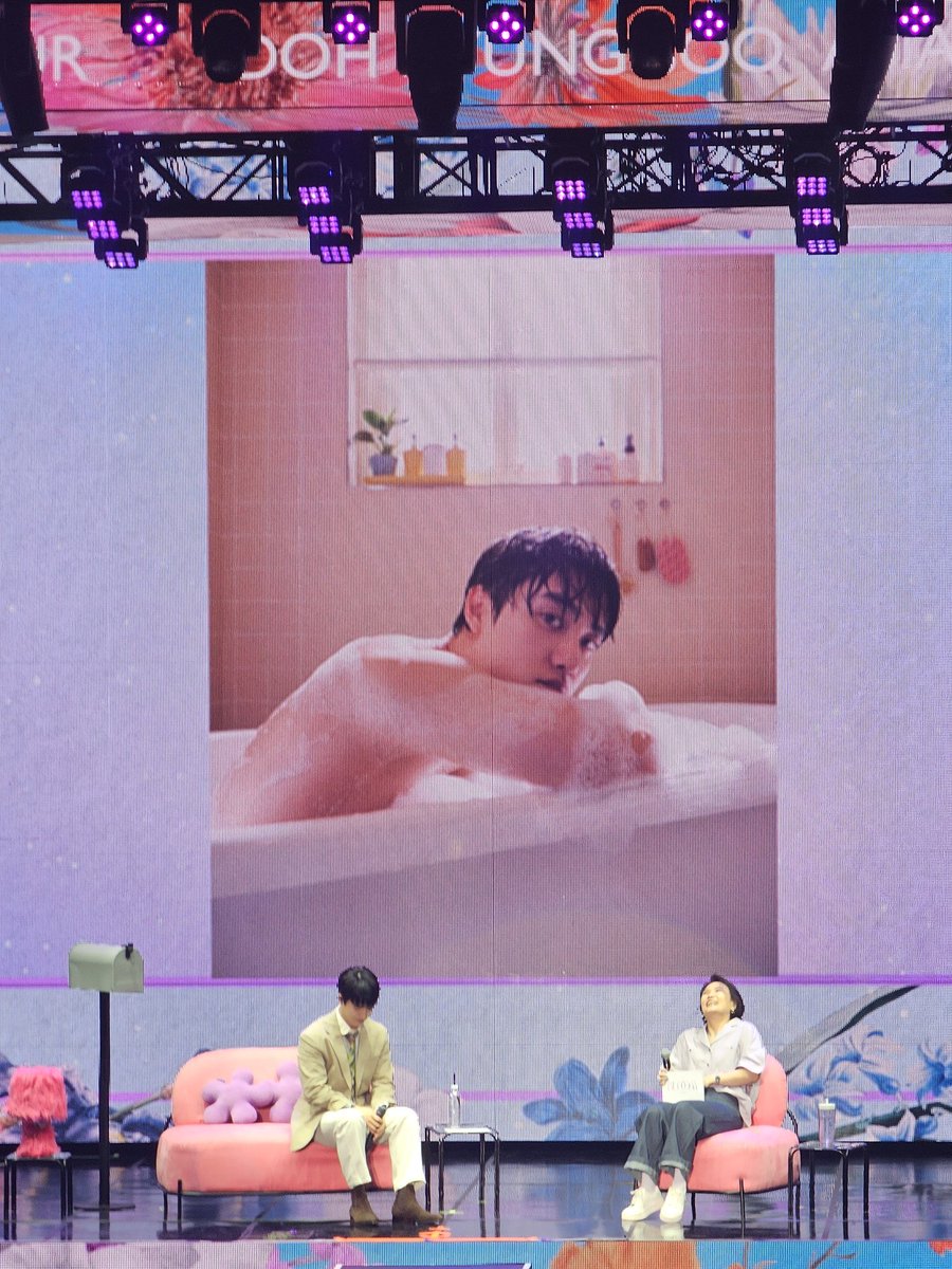 kokokbop's tweet photo. DOH KYUNGSOO UNRELEASED BEHIND THE SCENES WHEATHFFUCK https://t.co/pna0FlZCb1