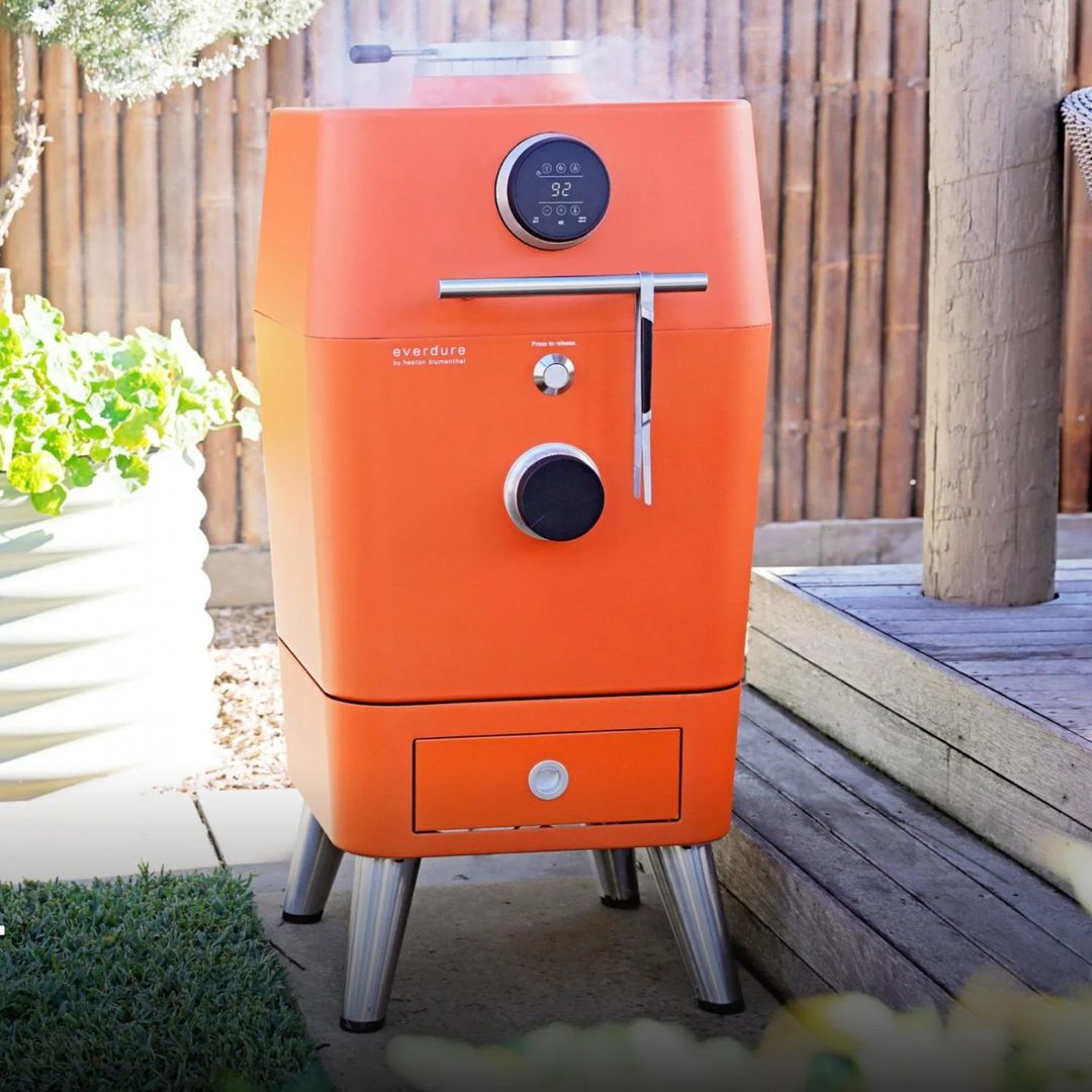 EverdureUK's tweet photo. Experience a new level of outdoor cooking perfection with Everdure 4K! 👀

From baking, roasting, grilling, and slow cooking to heat cooking, discover endless culinary possibilities. This BBQ combines gas convenience with authentic smoky flavours. 

https://t.co/l9PRG5xavT https://t.co/yWU0KonmIL