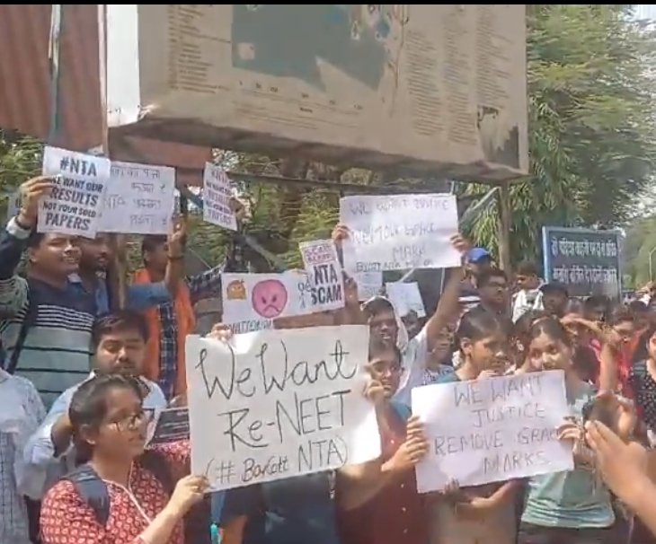 ikaramjitsingh's tweet image. NEET UG 2024 Controversy What Went Wrong 🤔📉 Rs 8500 शिक्षा मंत्री #NeetUG24Controversy Congress Working Committee Rahul Gandhi #ShilpaShetty Vishal Dadlani Arnab सुधांशु त्रिवेदी #ElonMusk