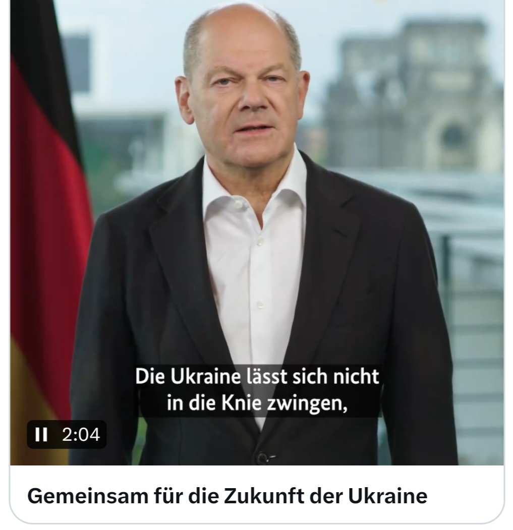 zukunft37's tweet photo. Das muss man sich mal vorstellen:
Am Vortag der #Europawahl stellt sich ein DEUTSCHER #Bundeskanzler vor sein DEUTSCHES Volk und verkündet:
"Gemeinsam für die Zukunft der #UKRAINE" 😳
Für wen arbeitet der eigentlich??? 😤🤬 https://t.co/OCaQQnZWQI