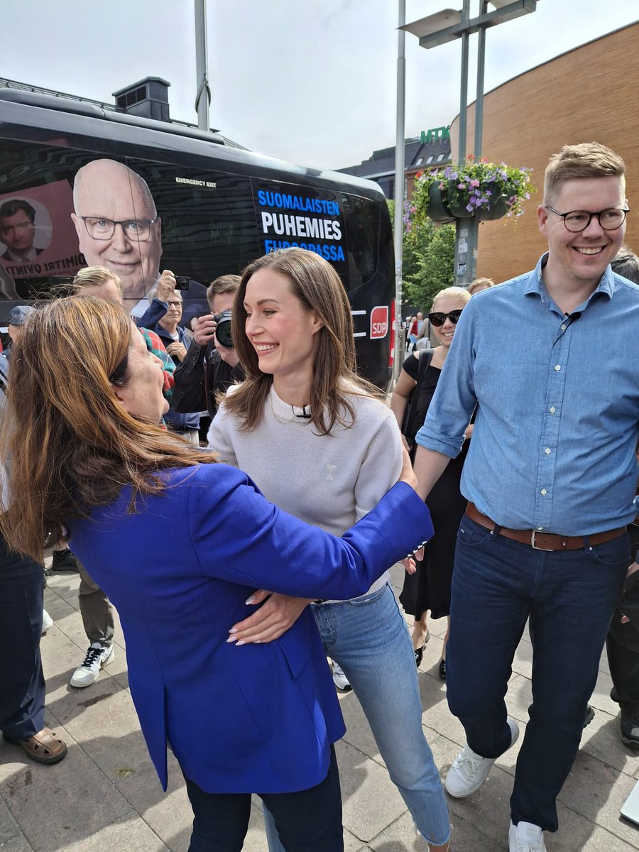 Sanna Marin ja Sari Helin 🇪🇺🇫🇮 mtvuutiset.fi/artikkeli/nain…
