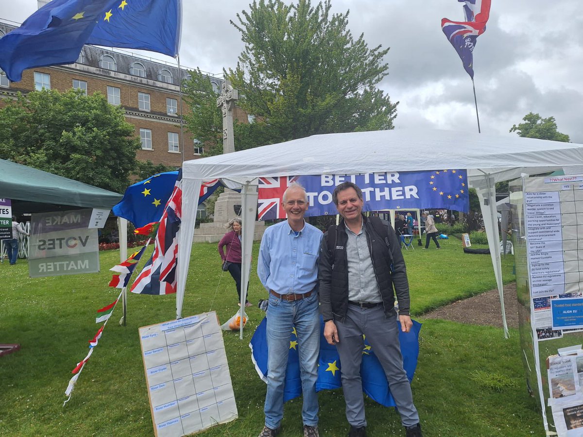 BerkshireforEU's tweet photo. Visit @BerkshireforEU today at #Reading #WaterFest in Forbury Gardens 

Come and talk to us about
✅ Voting 🗳️ 
✅ Closer alignment with our EU neighbours 🇪🇺
✅ Your views 🤔

🇬🇧 ❤️ 🇪🇺 
#BetterTogether

@RdgWaterFest https://t.co/KIdAFmo7pi