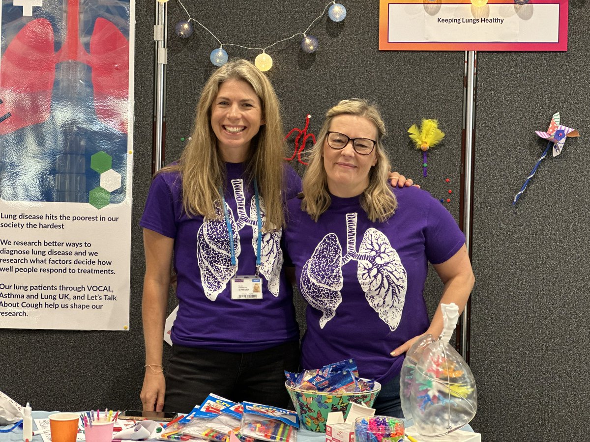 Social Responsibility (@socialresponuom) on Twitter photo How do we keep our lungs healthy throughout our life? 🫁
Come to <a href="/h_durrington/">Durrington Lab</a>'s and <a href="/ConsnurseLJH/">Leanne-Jo Holmes</a>’s Keeping Lungs Healthy stall at the #CommunityFair 🪅
📍University place, <a href="/OfficialUoM/">The University of Manchester</a> How do we keep our lungs healthy throughout our life? 🫁
Come to <a href="/h_durrington/">Durrington Lab</a>'s and <a href="/ConsnurseLJH/">Leanne-Jo Holmes</a>’s Keeping Lungs Healthy stall at the #CommunityFair 🪅
📍University place, <a href="/OfficialUoM/">The University of Manchester</a>
